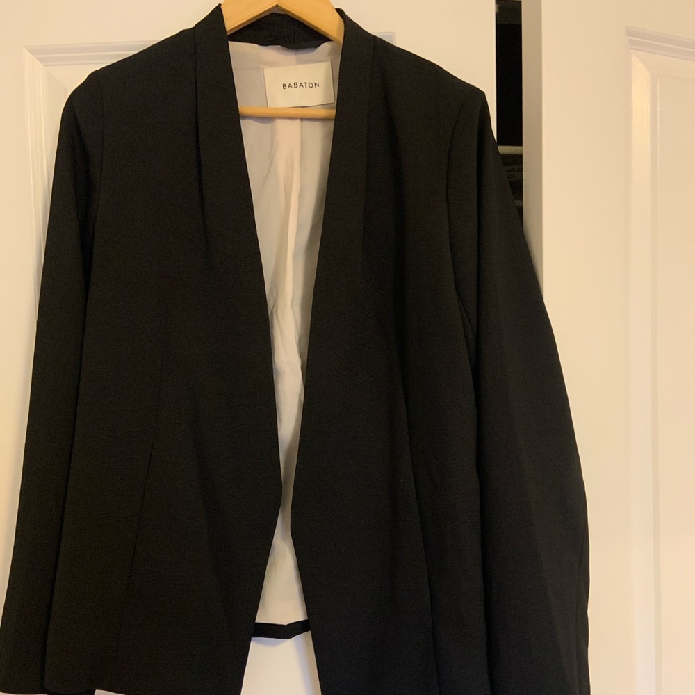 Aritzia babbaton open blazer size 10